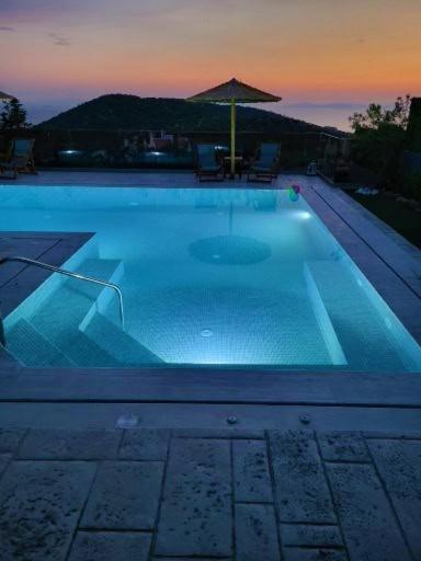 "Stergiou Luxury Apartment 2Nd Floor" Με Κοινη Πισινα Saronida Ngoại thất bức ảnh